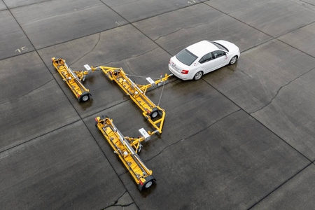 Магнитные подборщики MSA EAGLE для аэродромов и больших площадей