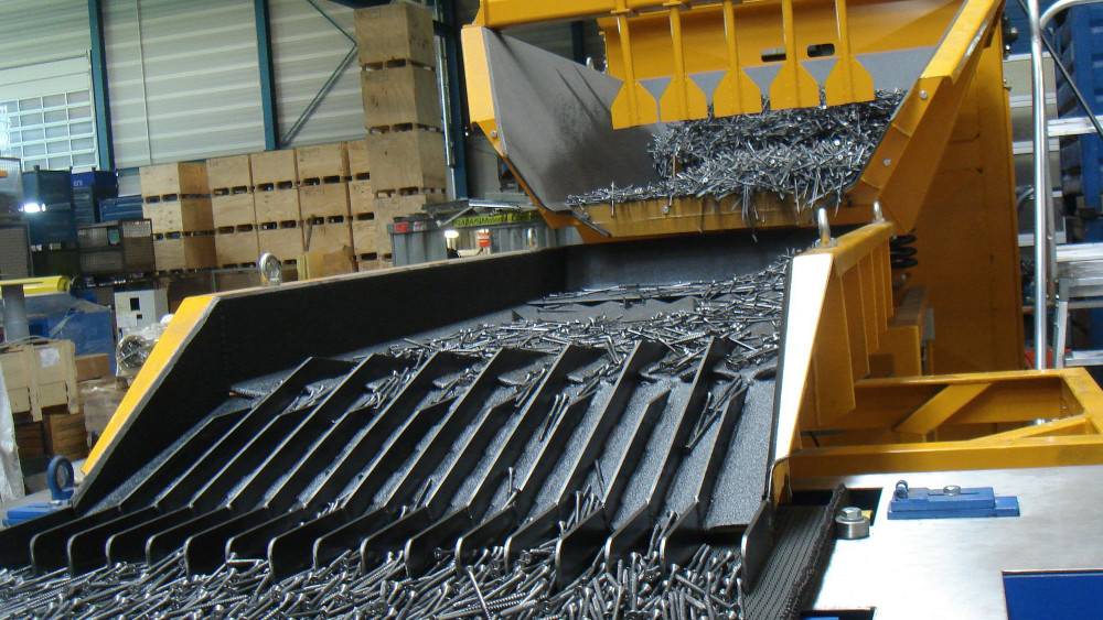 Вибрационный бункерный питатель